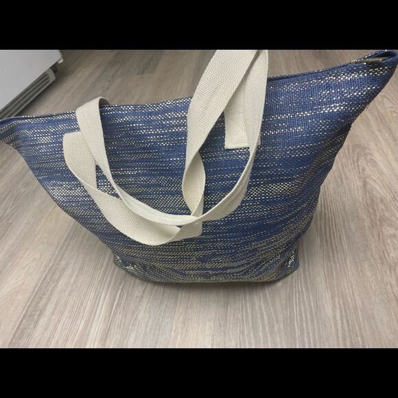 Robin Ruth Vegas Vibes tote, taking a trip to Vegas soon? - Picture 7 of 7